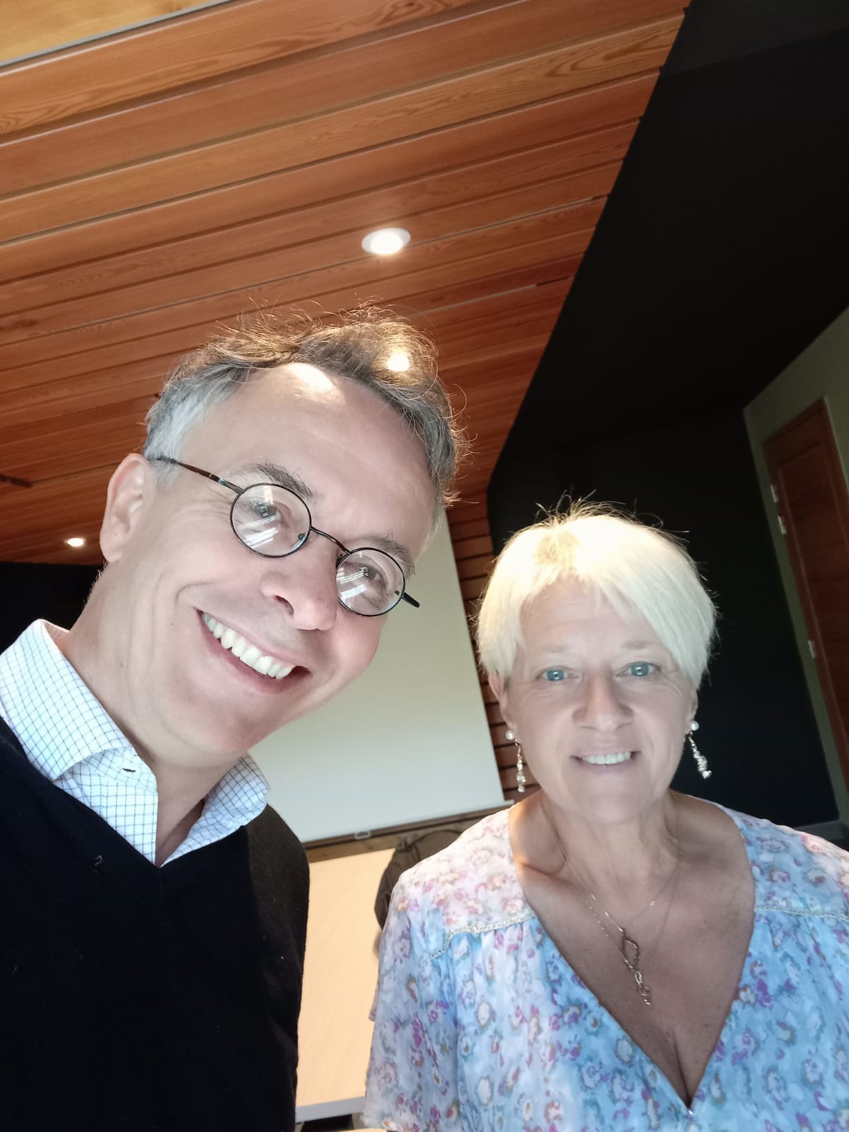 PPL 819 : Yaël Frégier rencontre la députée Valérie Rossi pour défendre la présomption de résidence alternée